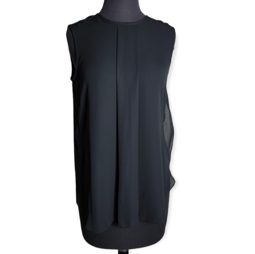 Vince Camuto sleeveless round neck black top size XS